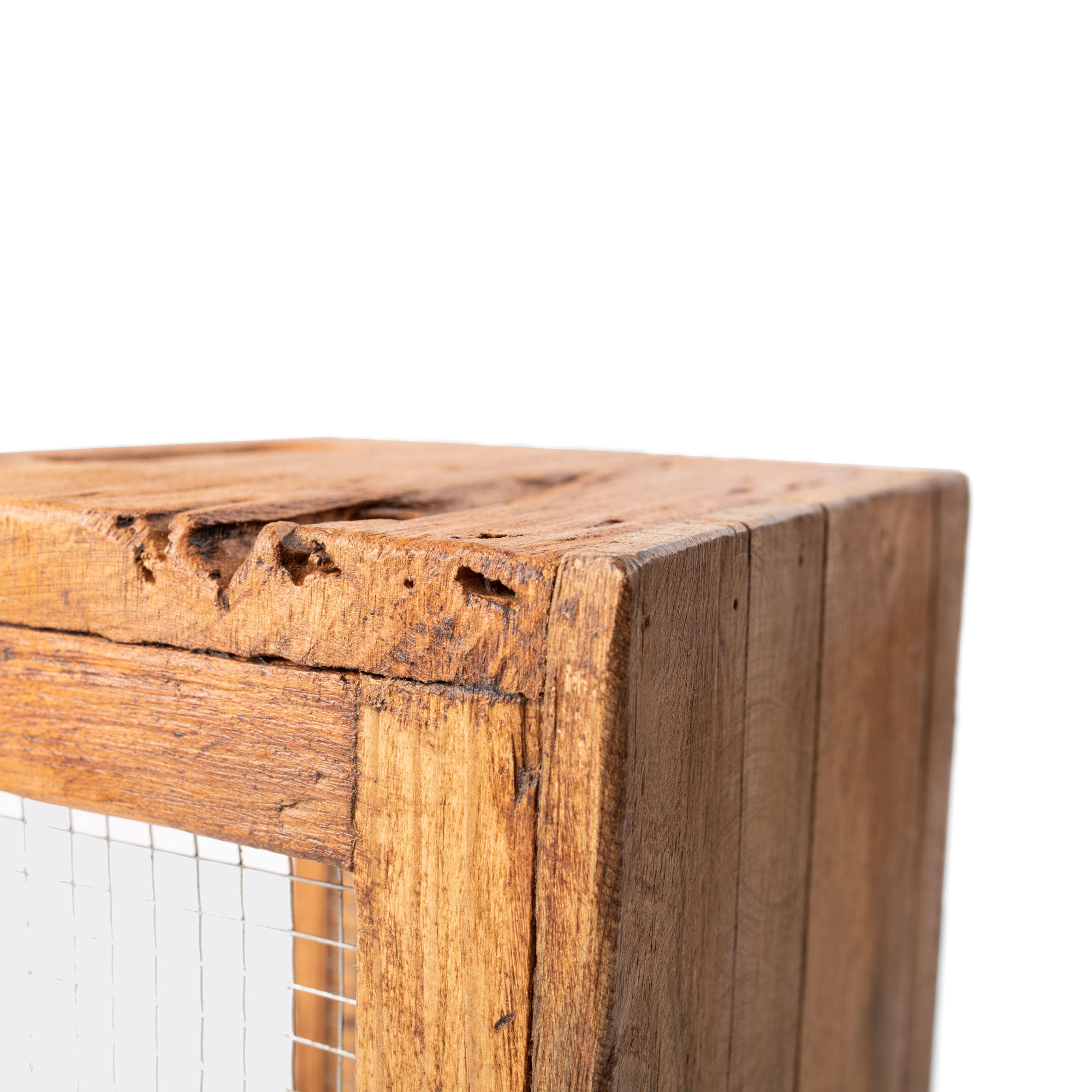 Cajón De Madera Y Malla