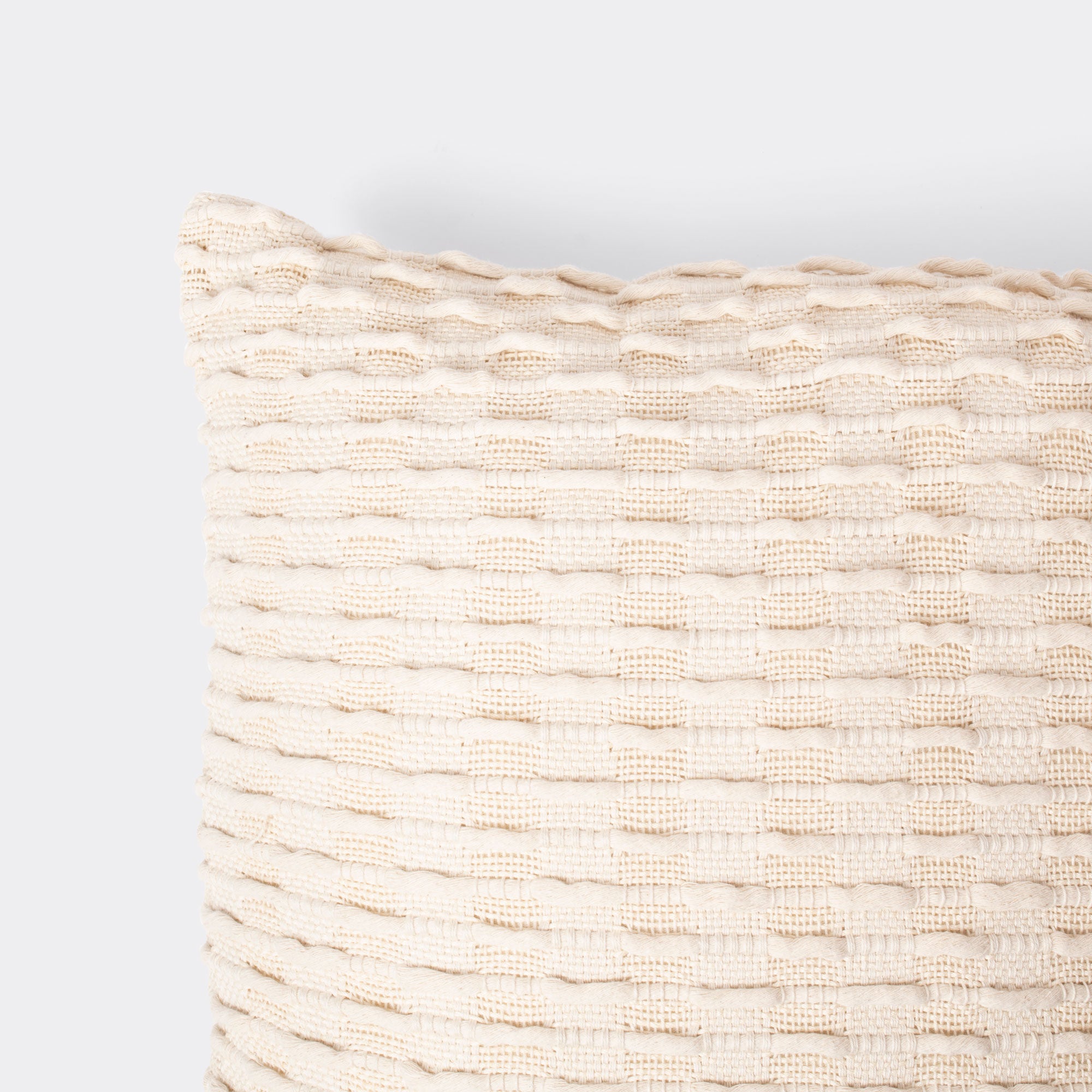 Cojín Cuadrado Crudo de Macramé Zig Zag