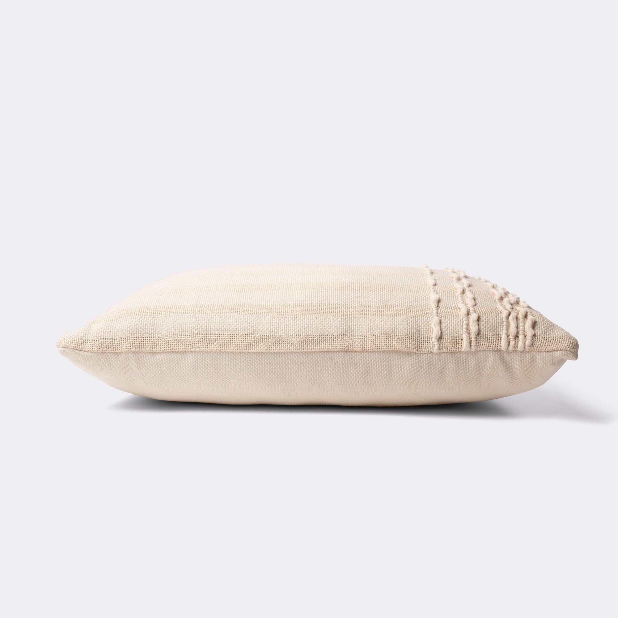 Cojín Rectangular Crudo de Macramé