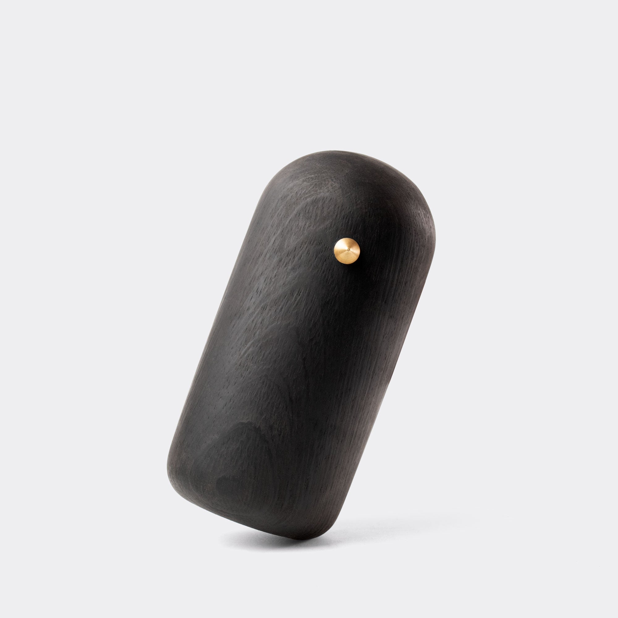 Esculturas de pollos madera negros